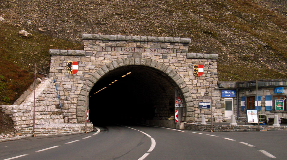 Hochtortunnel